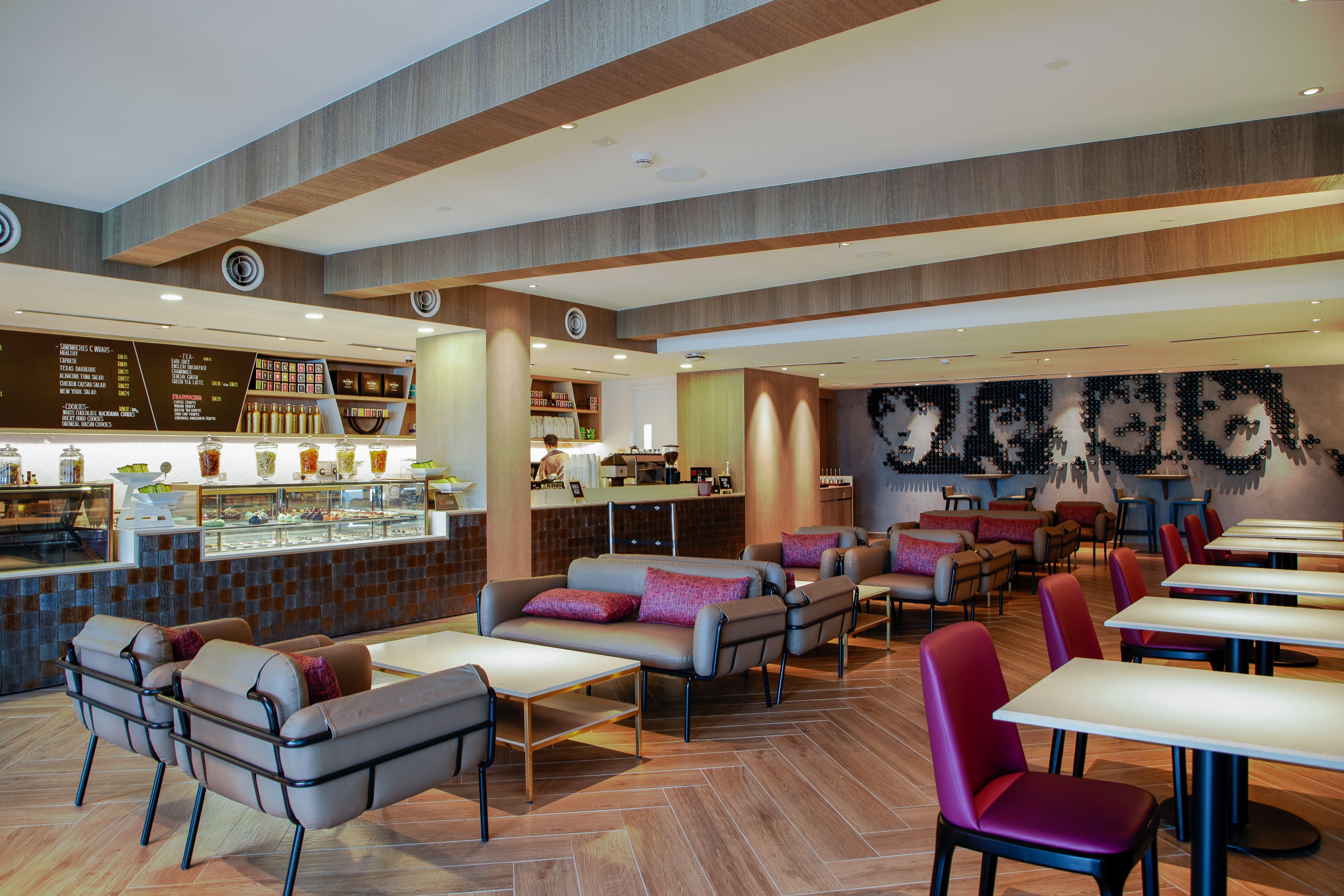 Hard Rock Hotel Desaru Coast Εξωτερικό φωτογραφία The lounge at the airport