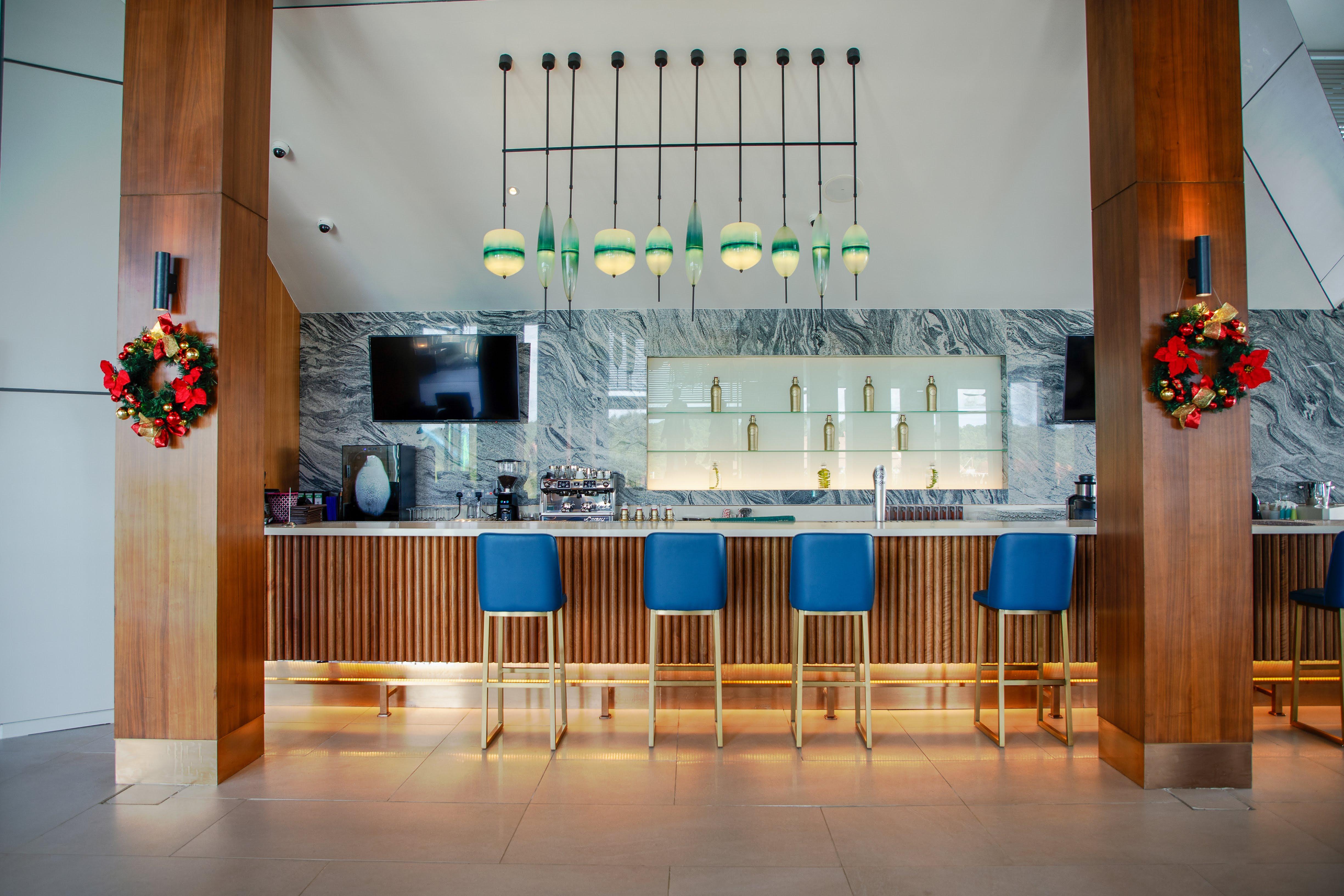 Hard Rock Hotel Desaru Coast Εξωτερικό φωτογραφία The bar at the lounge